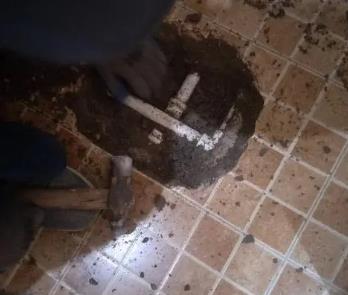 柘荣卫生间漏水维修公司为您分享下卫生间渗水如何处理及注意事项